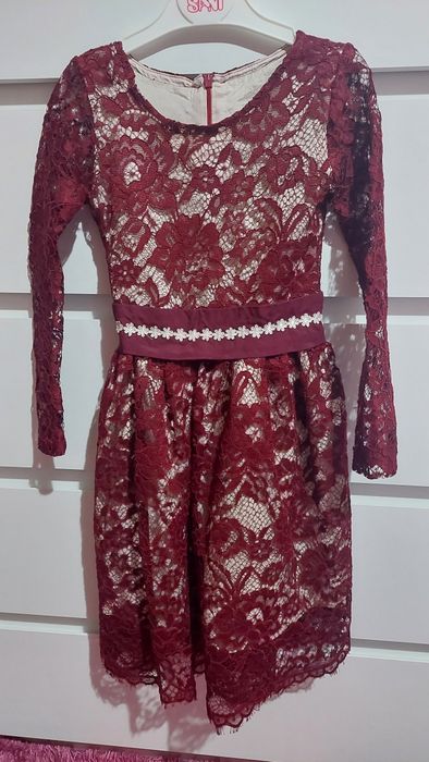 Дантелена рокля за момиче, 7-8години