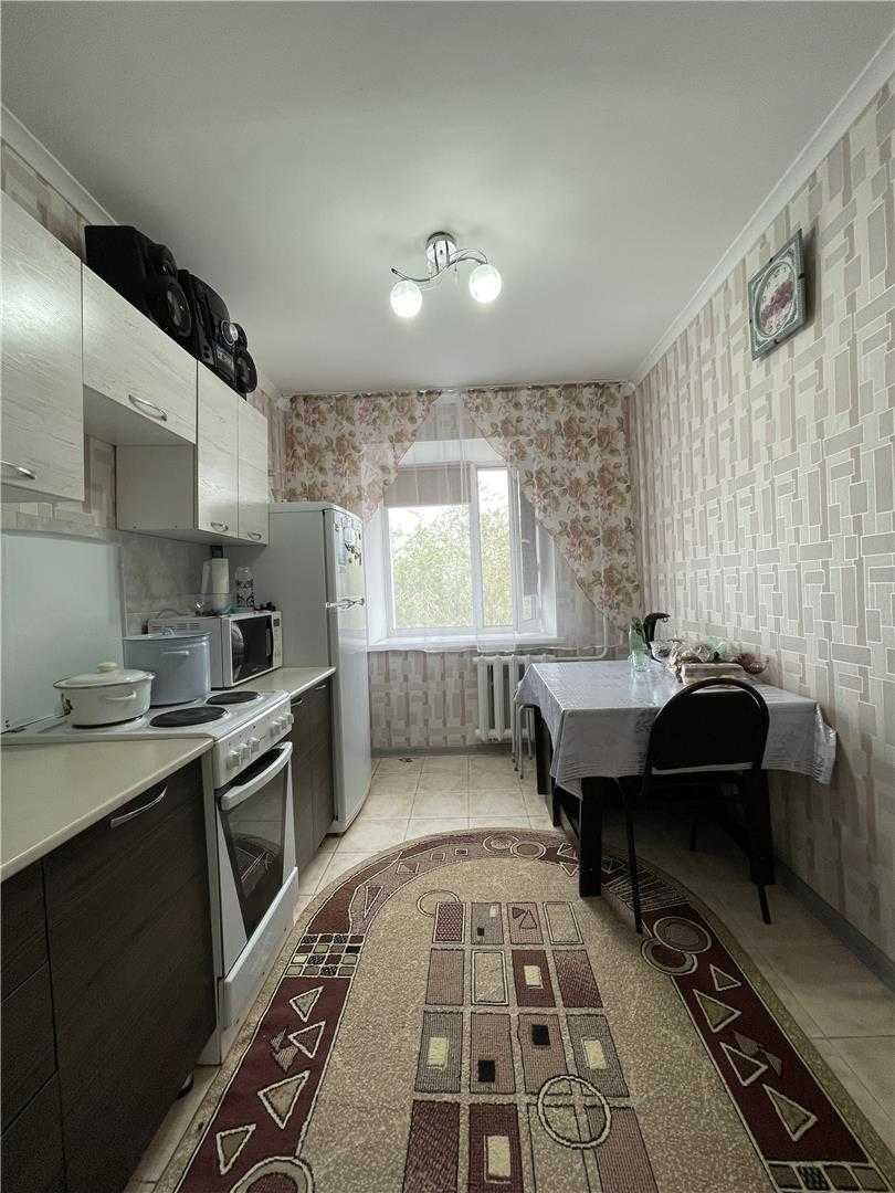 Продам 3х ком.кв. ул.Академическая 9/2 (рядом КЭУ) >