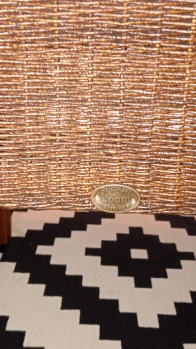 Scaune din ratan, piele și lemn masiv – set elegant și confortabil