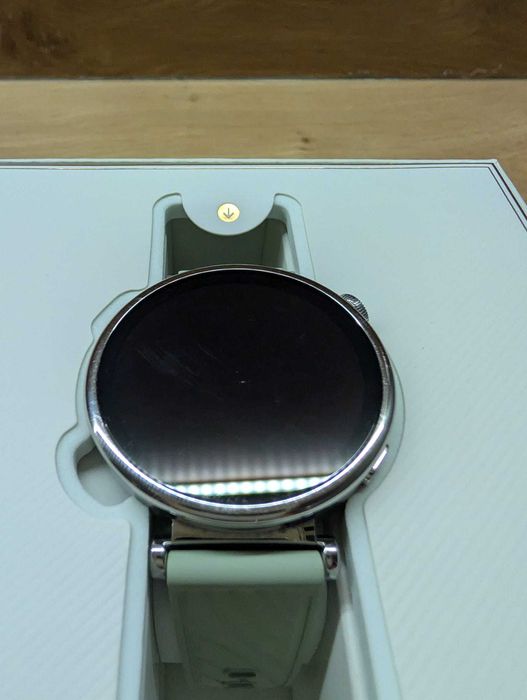 Ceas Huawei GT 4 – 41 mm, brățară verde, stare bună