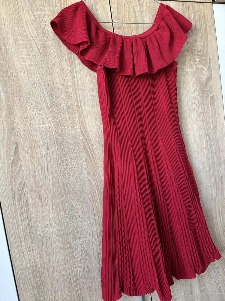Кокетна рокля Zara, размер С