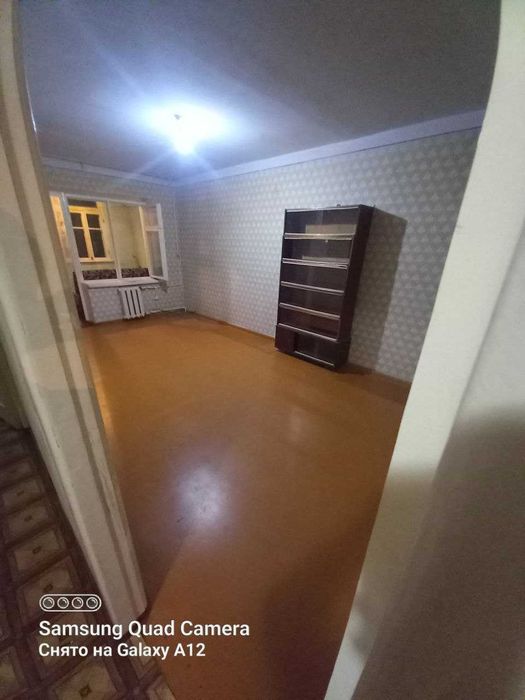 Продаю 3х комн  2эт /4эт дом  Рисовый базар массив 95 а