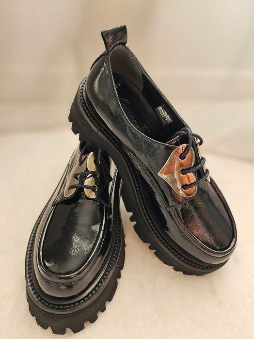 Дрехи/обувки/аксесоари