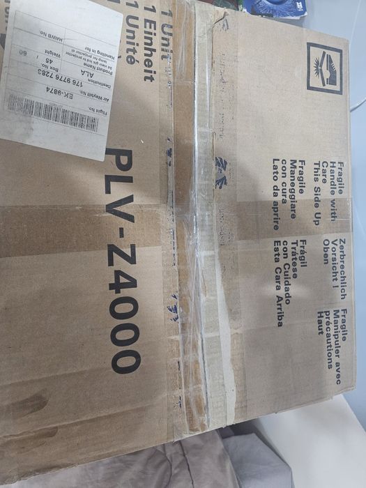 Продам проектор для домашнего кинотеатра SANYO PLV-Z4000