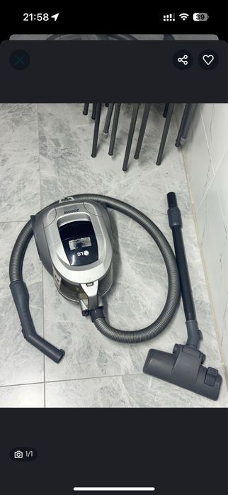 Продается пылесос LG