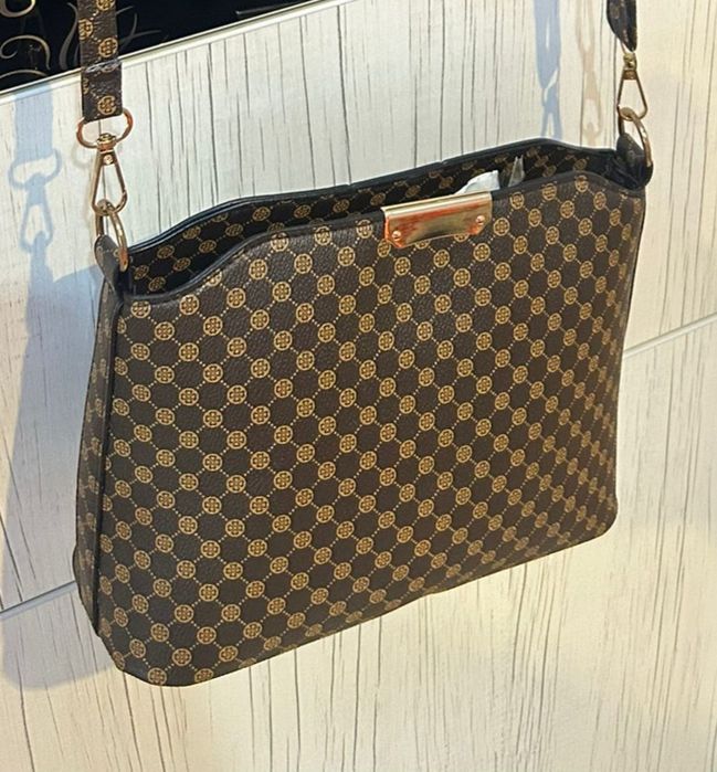 OFERTA Poșete preț bun