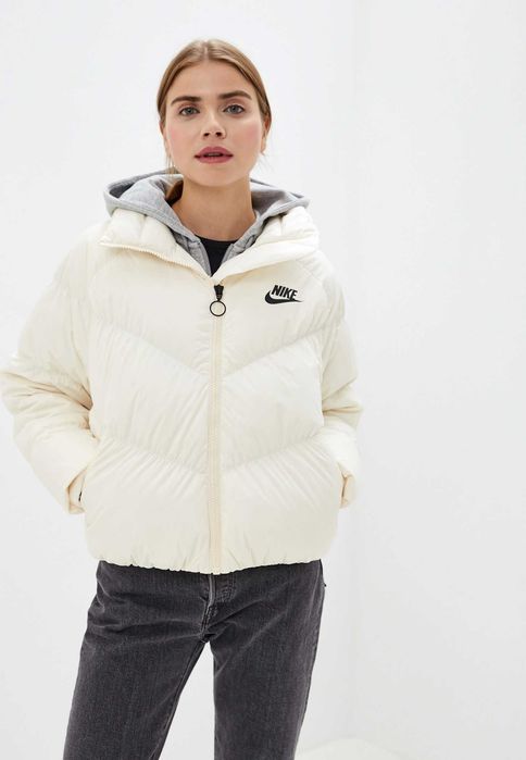 NIKE Оригинално дамско яке с пух размер М