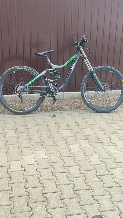 Giant Glory 2020 Downhill