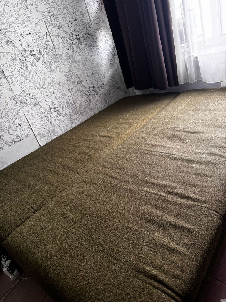Canapea extensibila+ perne