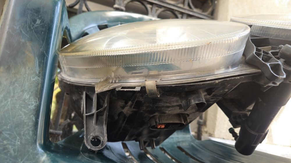 Десен HELLA Фар за Mercedes/Мерцедес w211 е класа