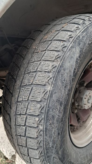 Продам диски с зимней резиной размер 15