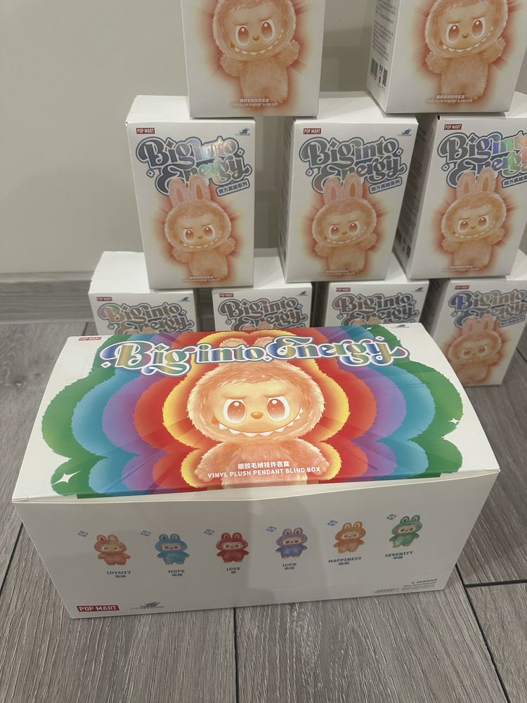 Labubu оригинални играчки