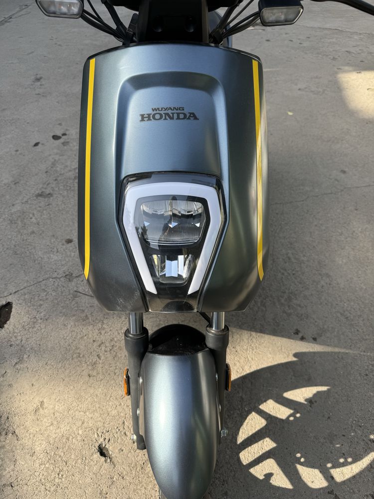 Новый, Электрический Скутер Honda U-Go GT.
