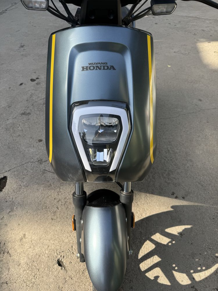 Электрический Скутер Honda U-Go GT.