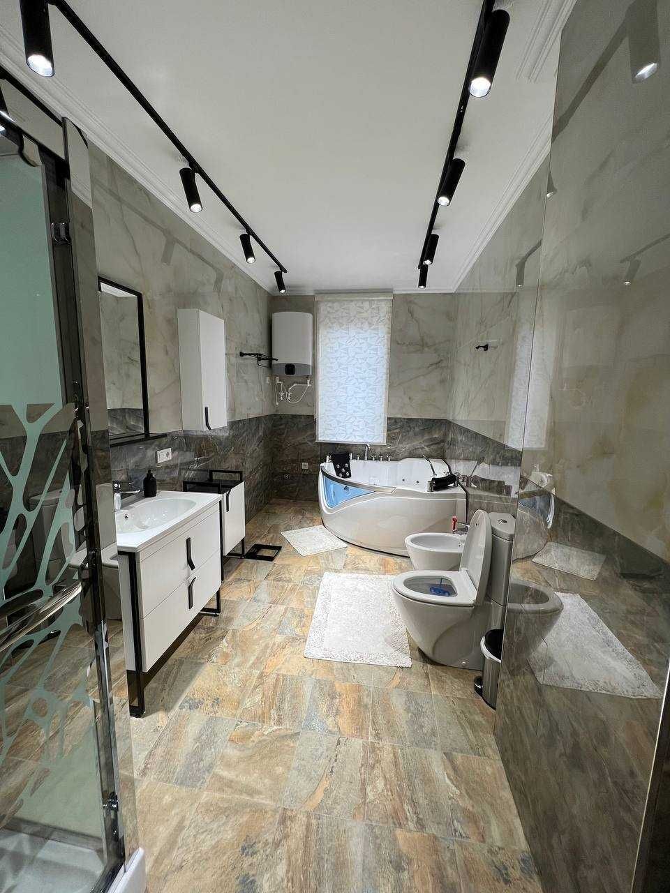 ул.Истикбол пос.Франции ГАБУС 4-комн 2/7 180 м² 2 с/у ремонт меб/тех