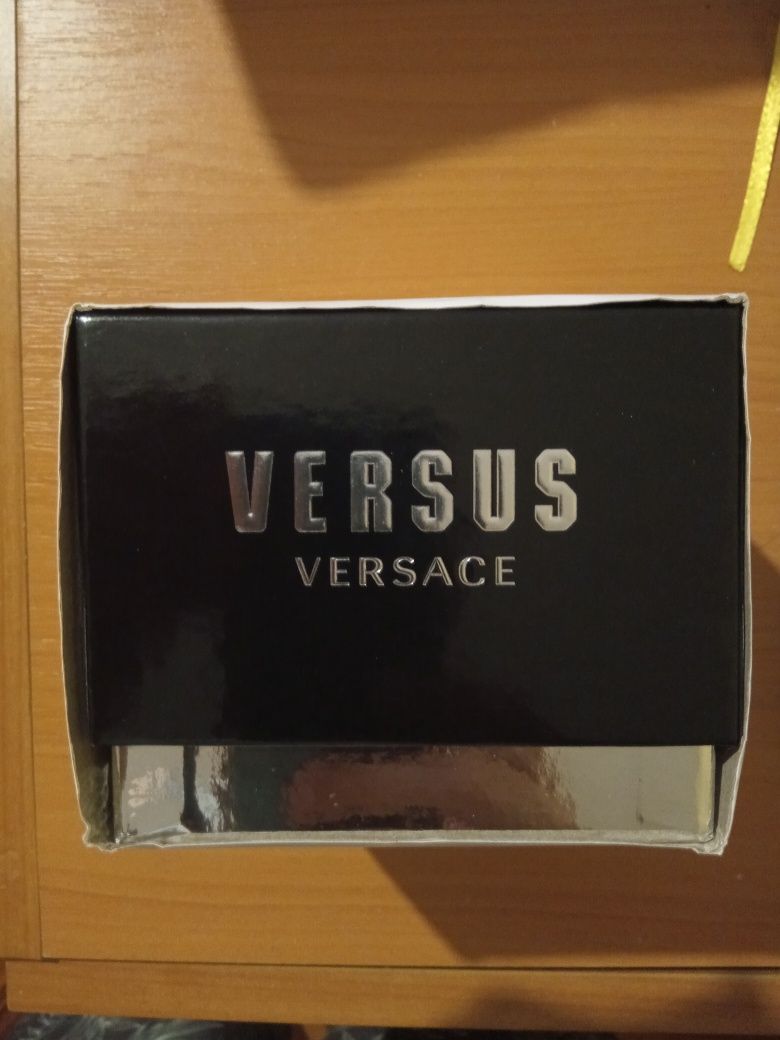 Ceas versace versus femei/bărbați nou , original,cu eticheta