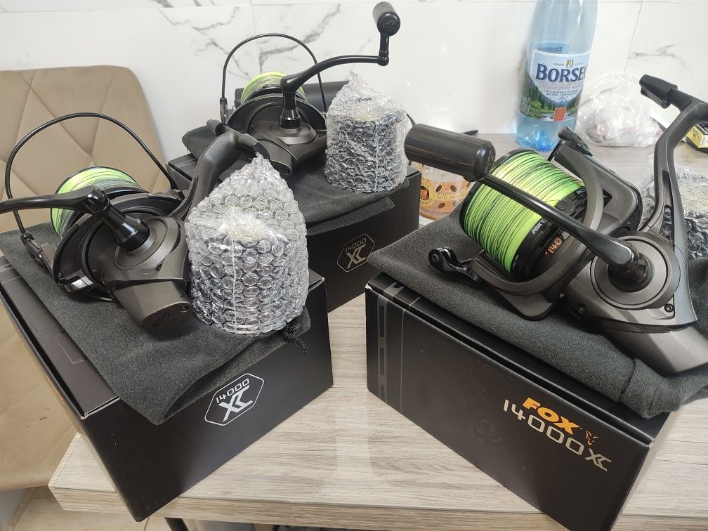 Vând 3 Mulinete Fox 14000XC + 3 tamburi de rezerva