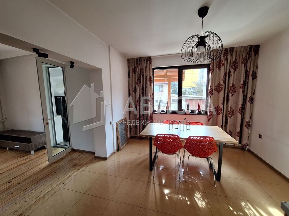 Под наем обзаведен, просторен в центъра на Драгалевци