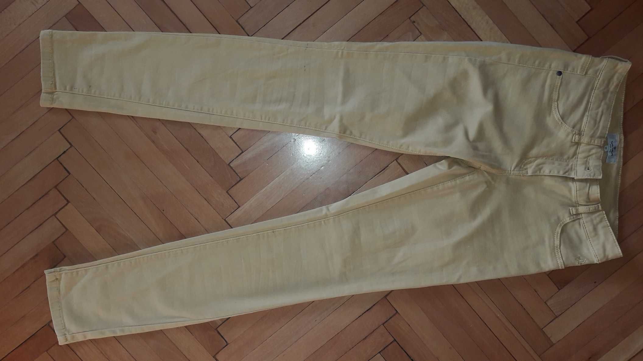 Blugi / pantaloni fete 10-12 ani second hand, pret per bucata