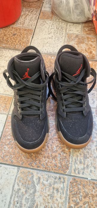 Jordan Mars 270 mărime 40
