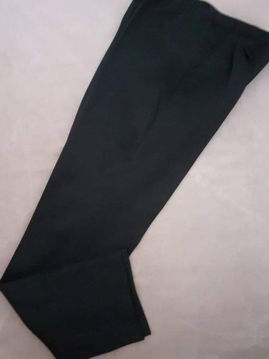 Pantaloni pentru femei