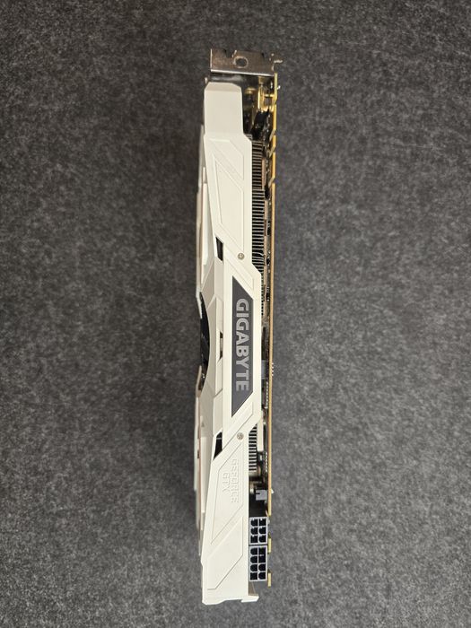 Gigabyte Geforce 1080 ti 11gb oc placa video