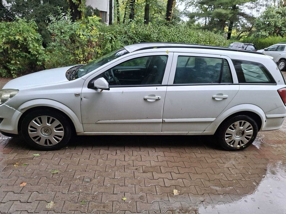 OPEL ASTRA H, produs 2008, stare functionare, 1700 cmc,