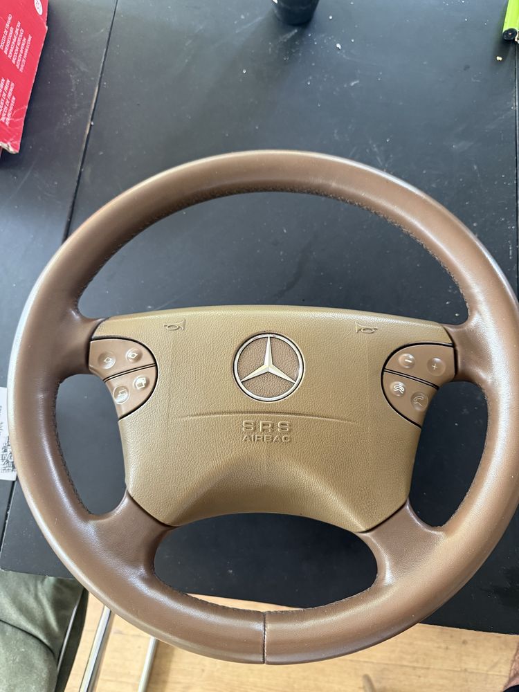 Волан Mercedes w210 E класа