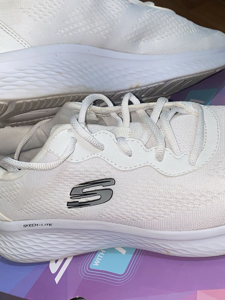 Skechers Memory foam