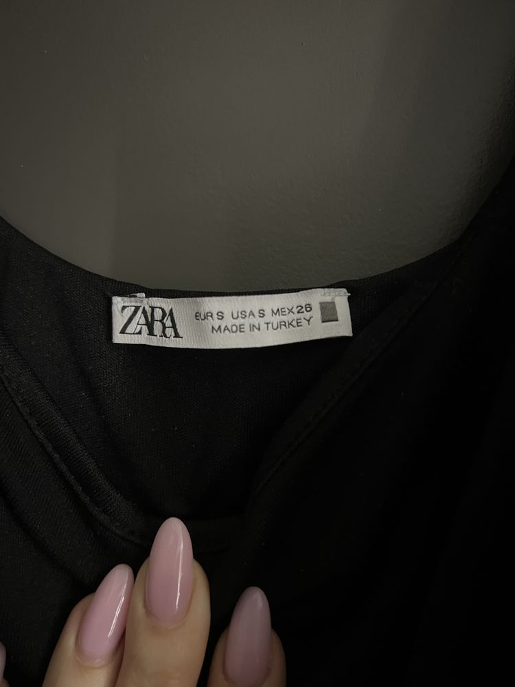 Черна рокля ZARA
