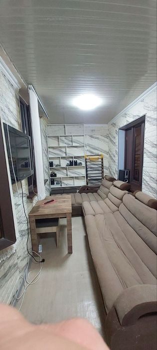 Сотилади Чилонзор 24 квартал 1 хонали 42 кв м евро ремонт