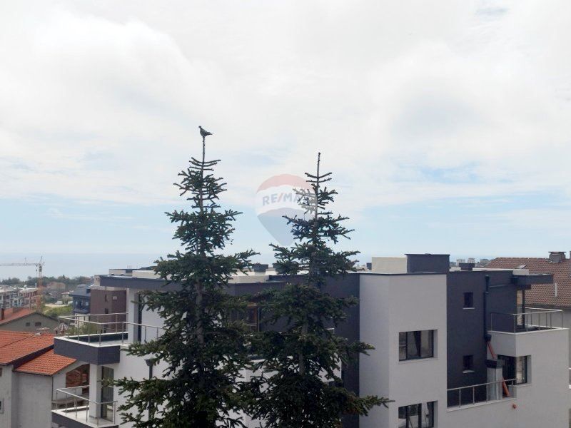 Продава се Многостаен апартамент в Варна, Виница - 237 кв.м за 1055 €/кв.м - Снимка #1