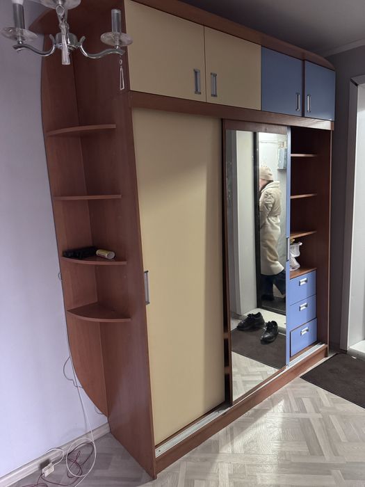 Продам прихожую, шакф