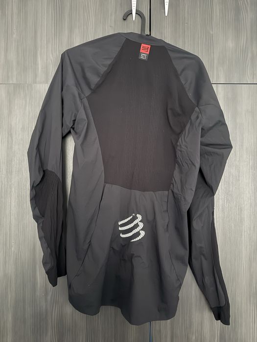 Ветровка COMPRESSPORT Hurracane Windproof jacket