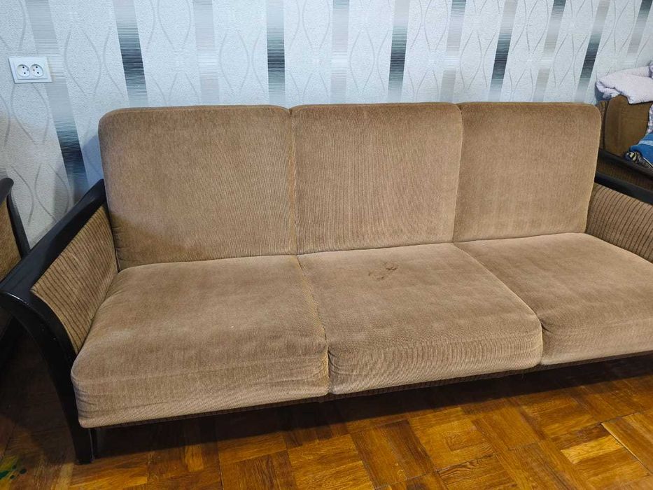 Мягкая мебель,  диван и 2 кресла
