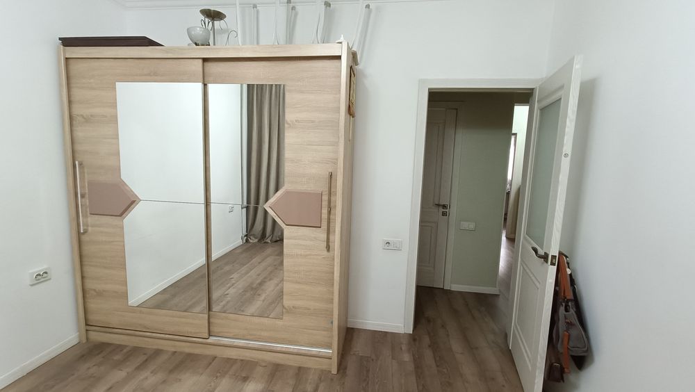 Продам шкаф купе