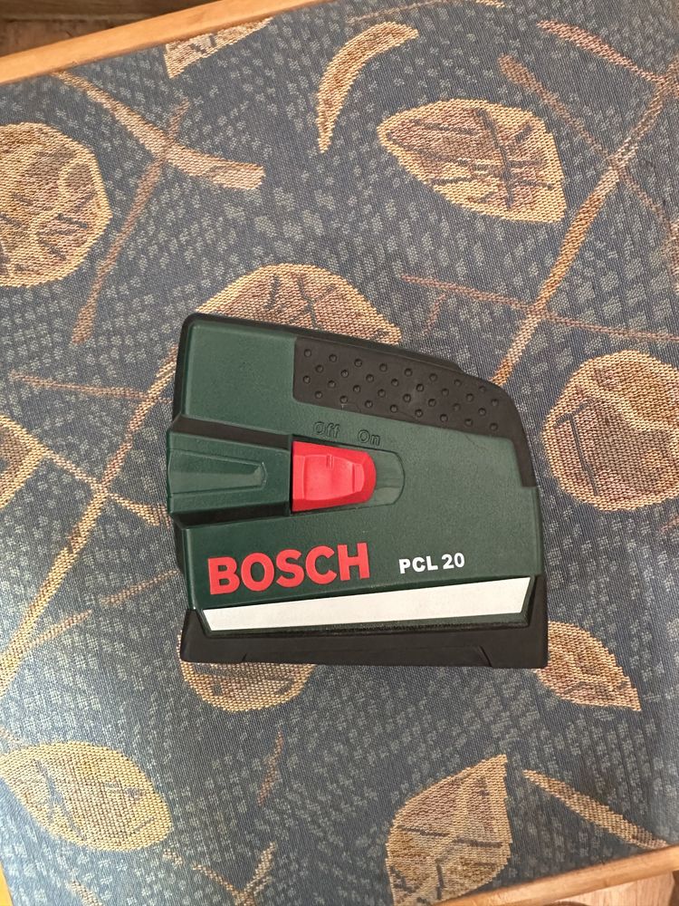 Nivela laser bosch PCL20