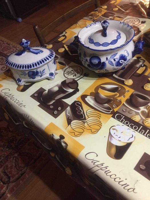 Посуда Гжель сахарница и масленка и вазы для фруктов (4 предмета)