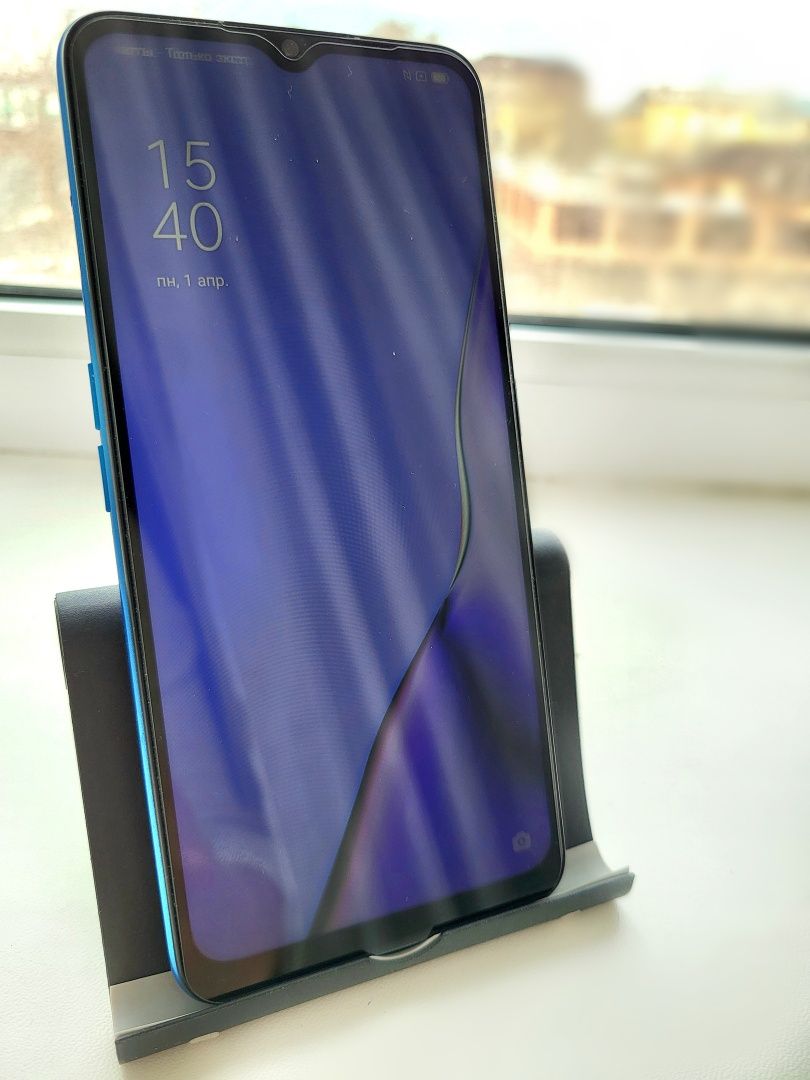 Продам смартфон OPPO A9