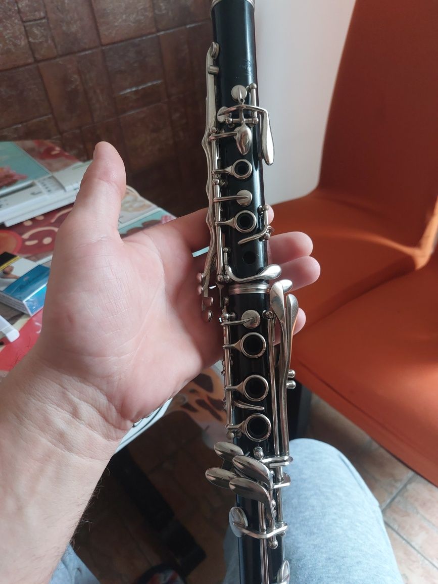 Vand clarinet SELMER COMPANY nou nout ne folosit in stare foarte buna