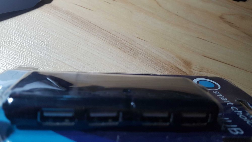 Hub USB nou la tipla cu 4 porturi USB