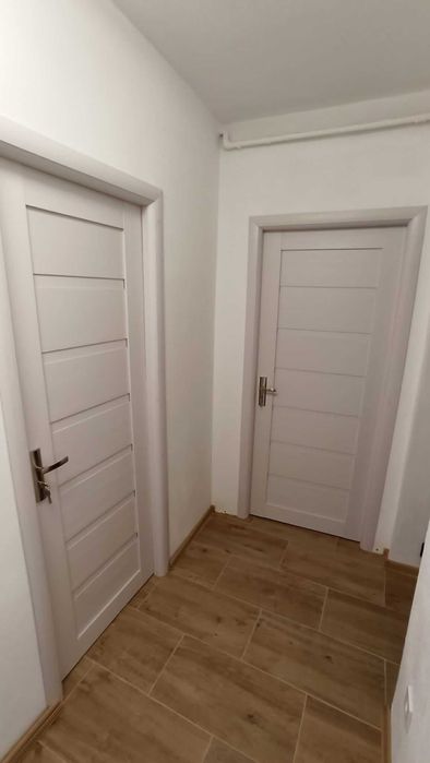 Usi Interior Diverse Modele Si Culori