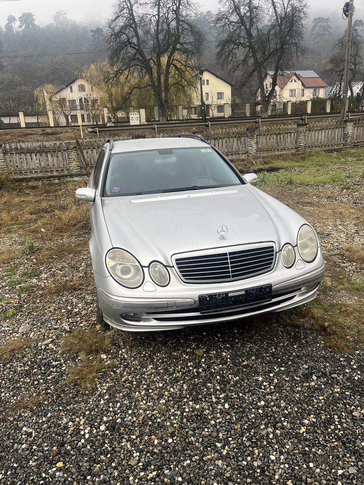 Dezmembrez Mercedes E w211 motor 3.0 4x4