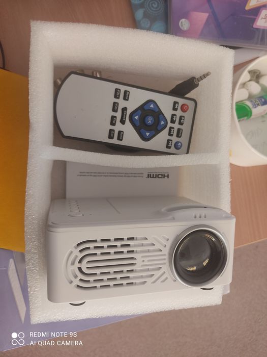 Продам мини проектор