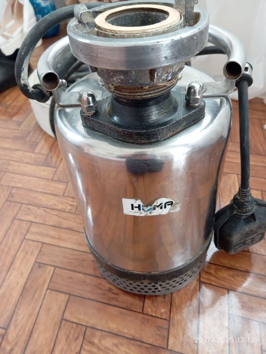 vând pompa de apa Homa