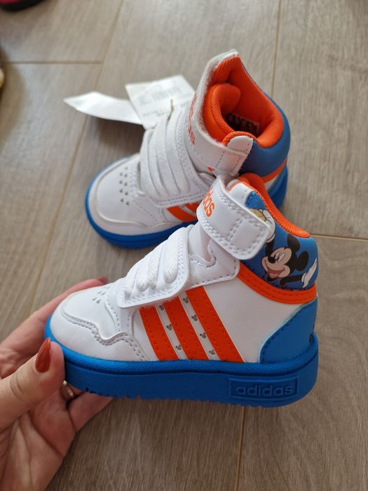 Adidas marimea 20