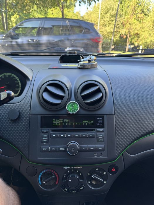 Chevrolet Aveo 1.2 бензин 84 кс.