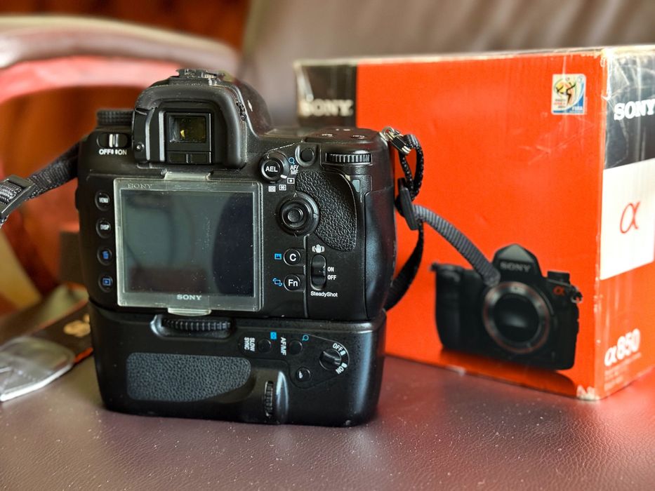 Sony Alpha 850 DSLR Full Frame 35mm 24,6MPx (BODY + GRIP)