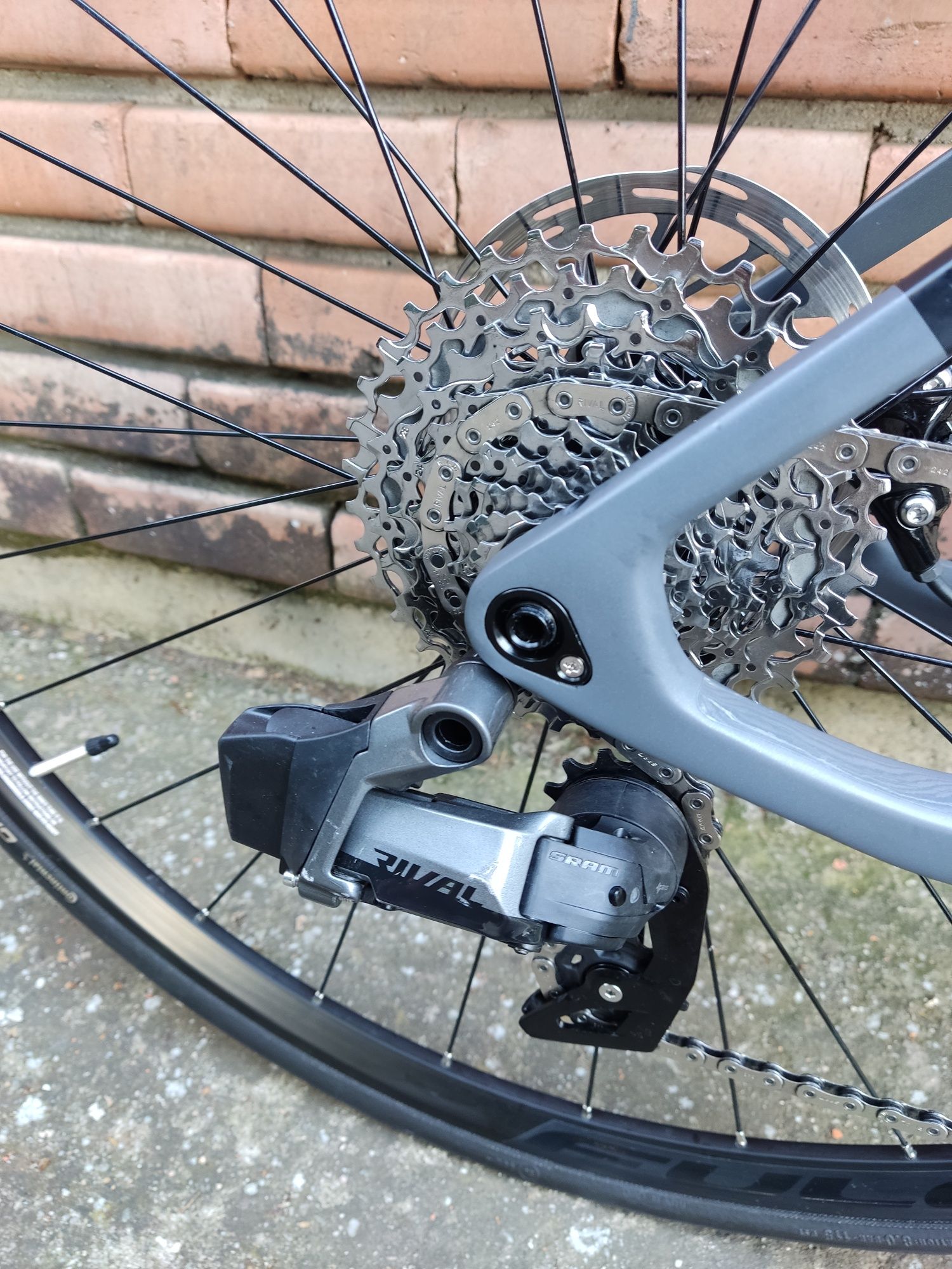 Cursiera Cube Agree C:62 Pro Carbon, Sram Rival eTap 2x12