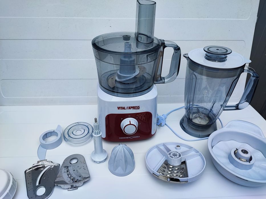 Robot de bucatarie multiprocesor Vital Xpress pentru procesarea alimen